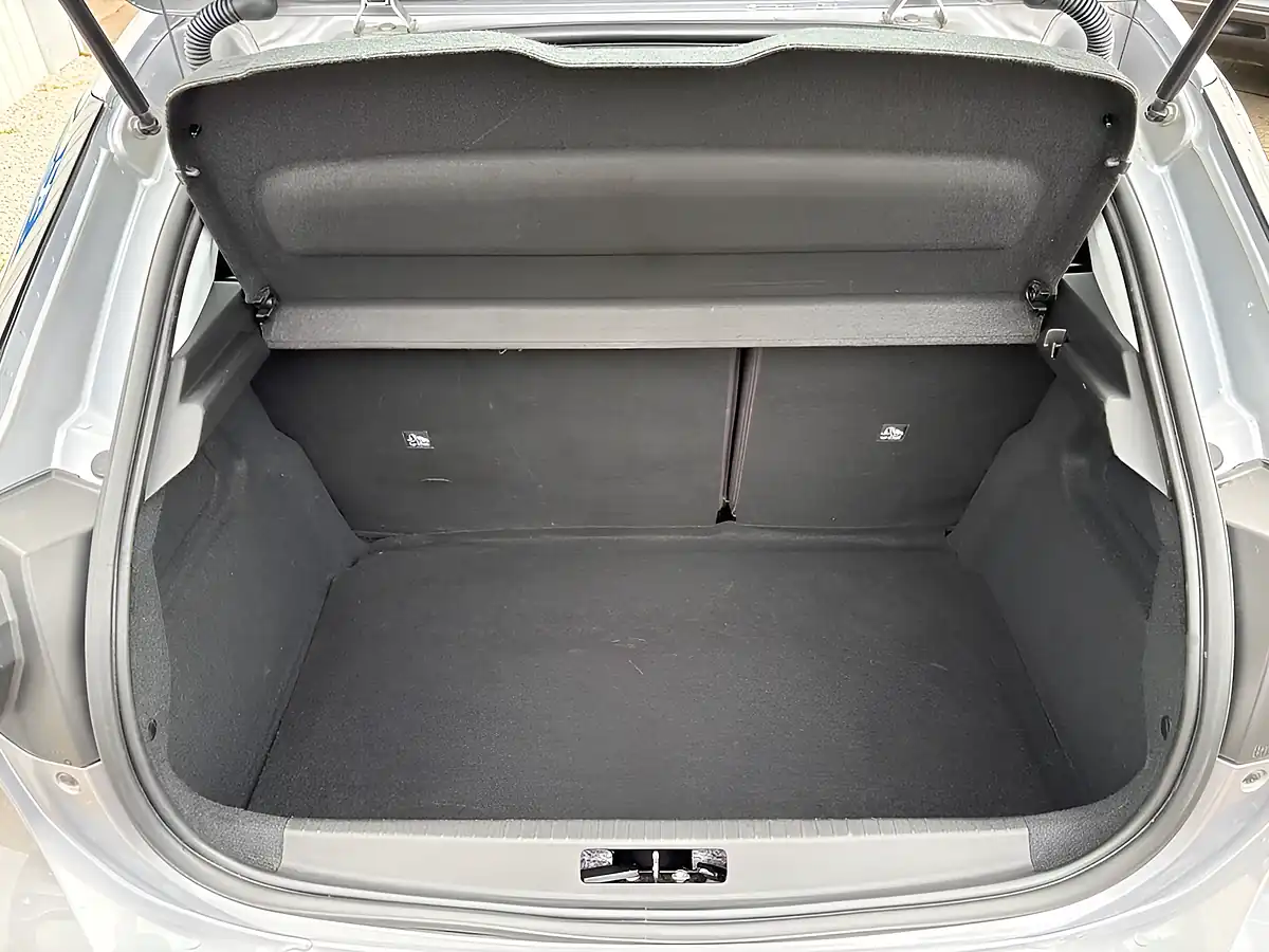 Used 2021 Vauxhall Corsa Se Grey - Interior and Exterior details 12
