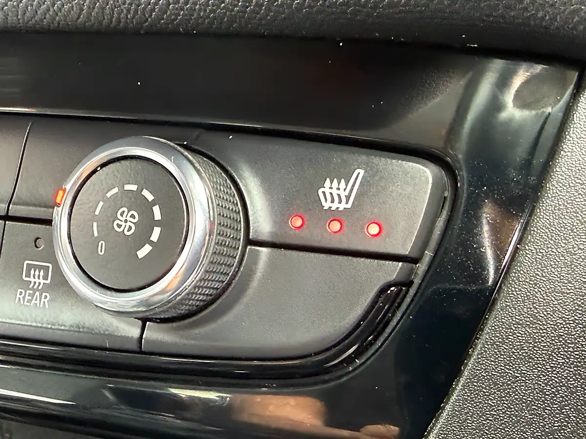 Used 2021 Vauxhall Corsa Se Premium Black - Interior and Exterior details 18