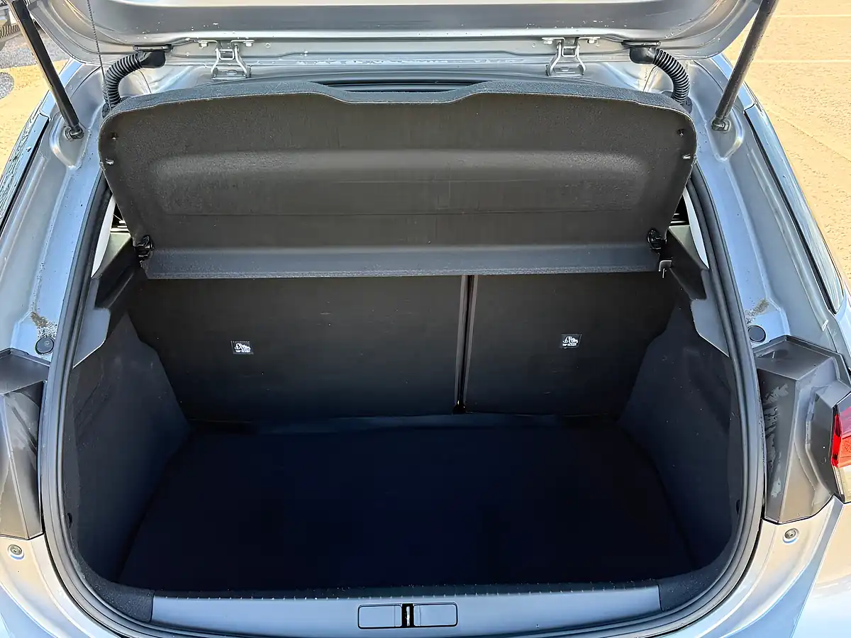 Used 2021 Vauxhall Corsa Se Premium Quartz Grey - Interior and Exterior details 13