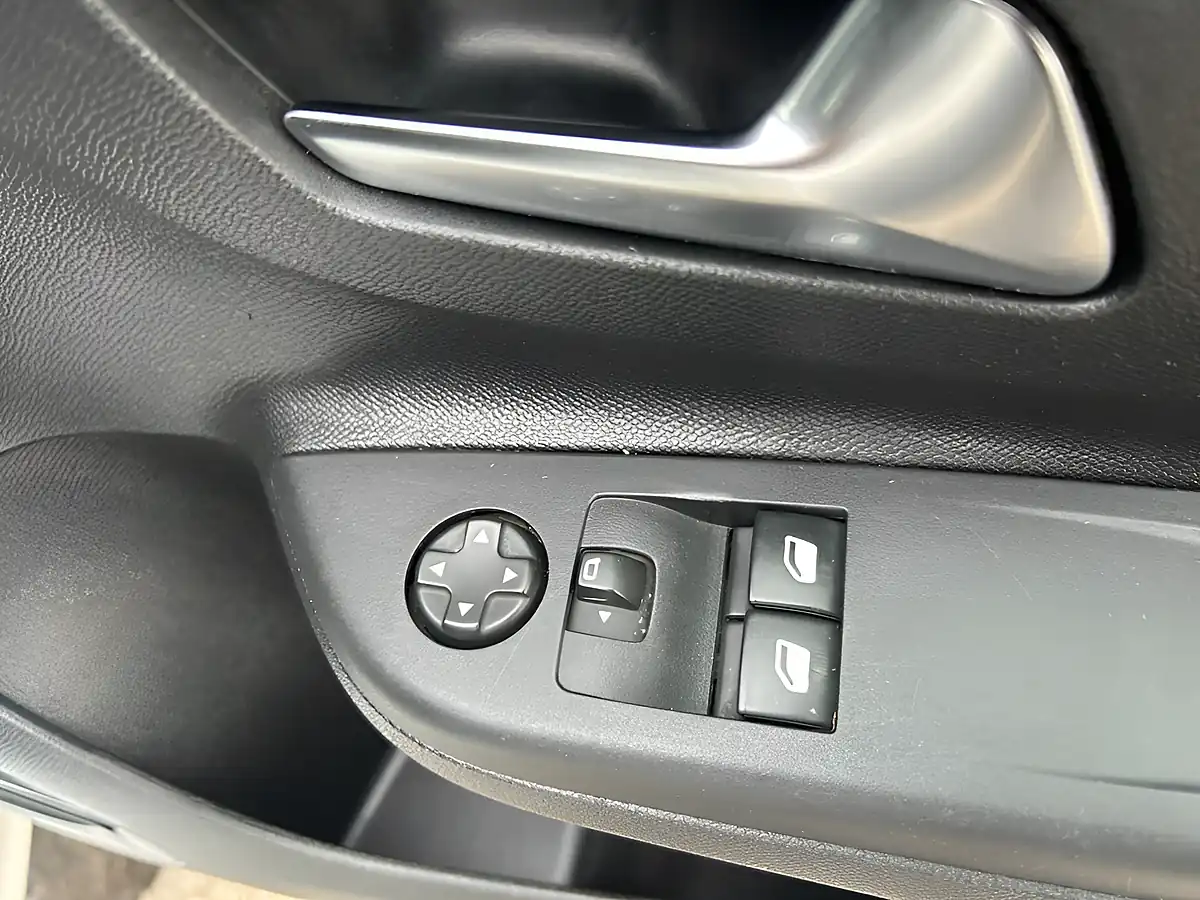 Used 2021 Vauxhall Corsa Se Premium White - Interior and Exterior details 12
