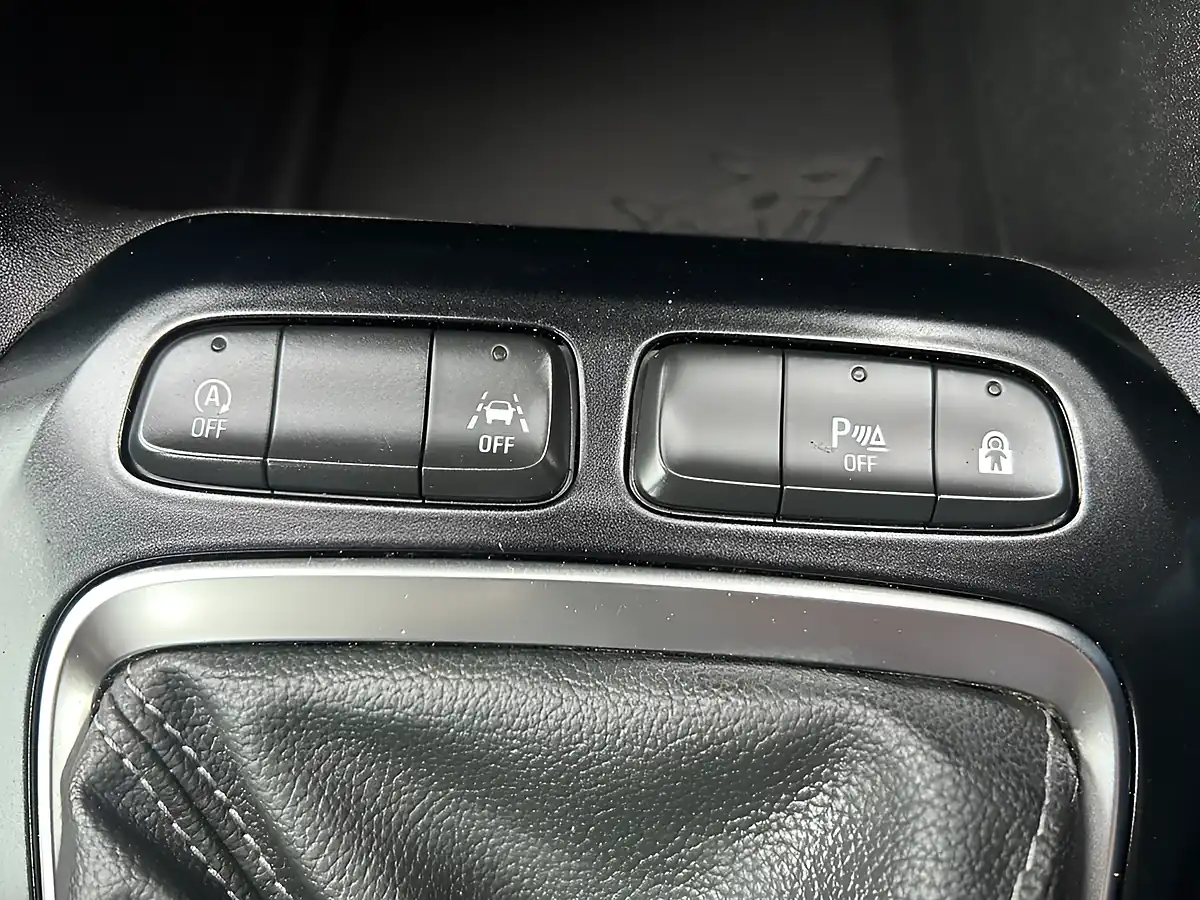 Used 2021 Vauxhall Corsa Se Premium White - Interior and Exterior details 16