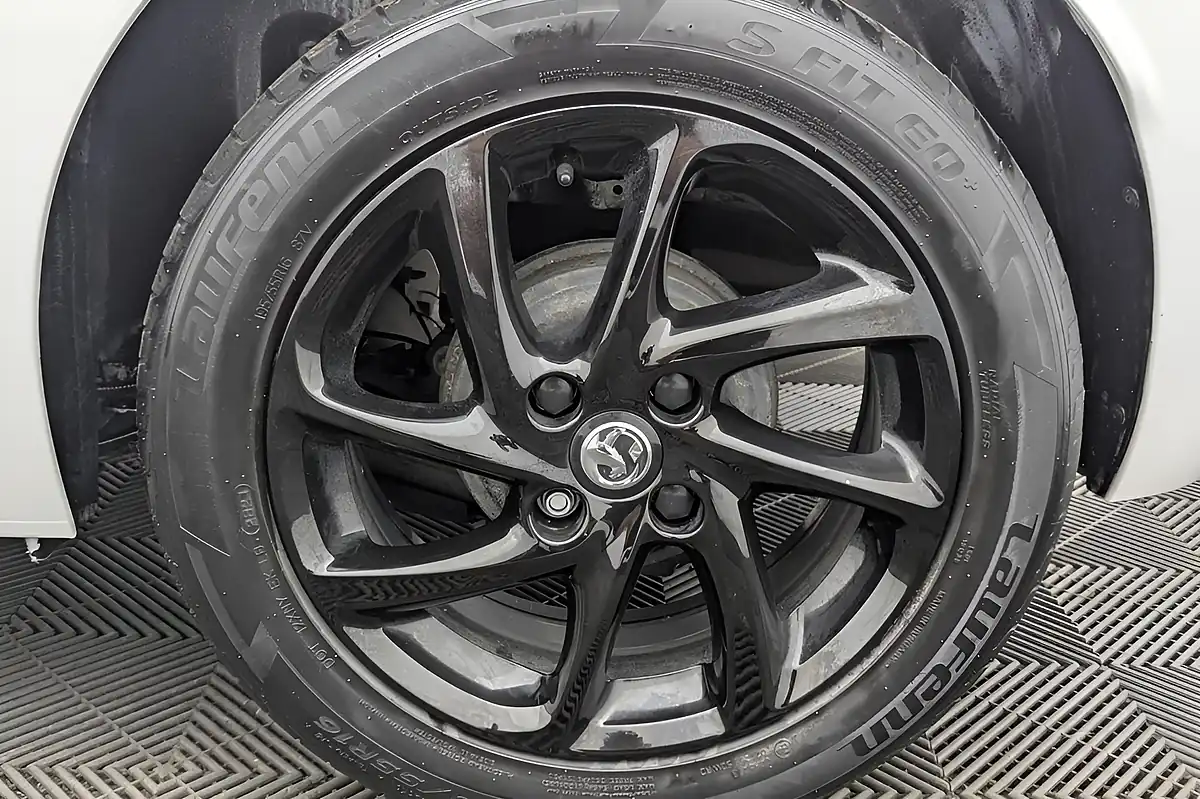 Used 2021 Vauxhall Corsa Se Premium White - Interior and Exterior details 20