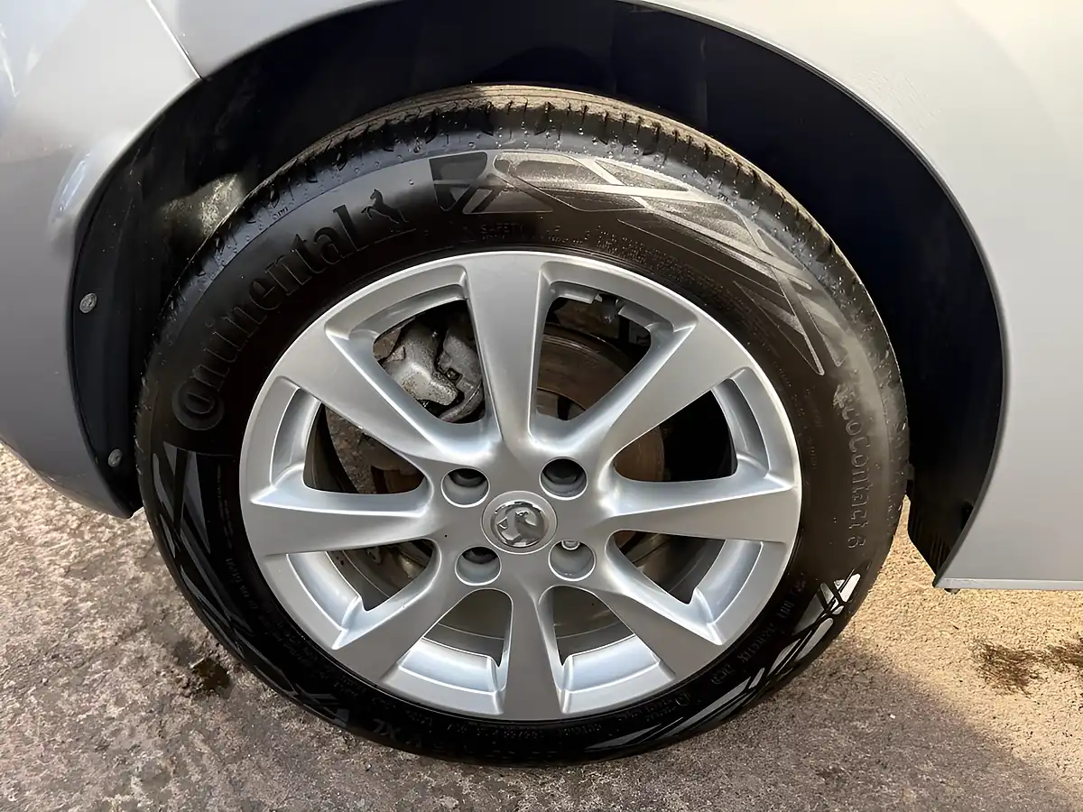 Used 2021 Vauxhall Corsa Se Quartz Grey - Interior and Exterior details 7