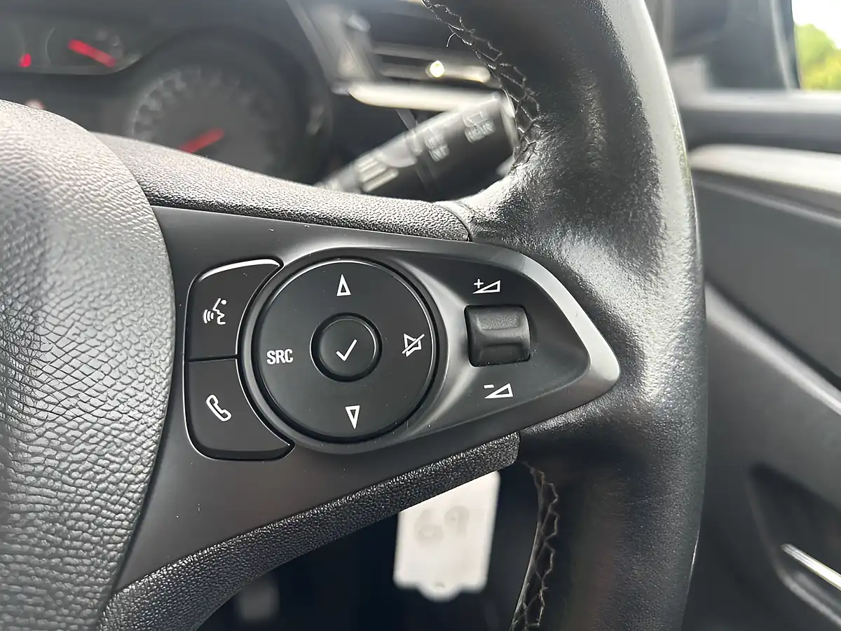 Used 2021 Vauxhall Corsa Se White - Interior and Exterior details 17