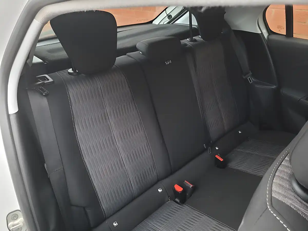 Used 2021 Vauxhall Corsa Se White - Interior and Exterior details 14