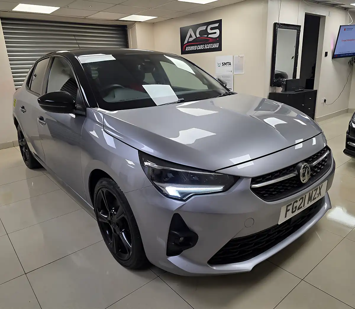 Used 2021 Vauxhall Corsa Sri Grey - Front View