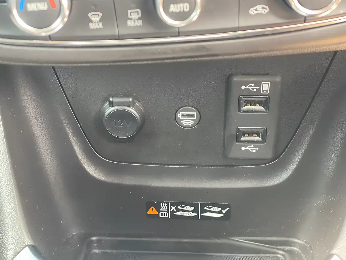 Used 2021 Vauxhall Crossland Elite Nav 5dr Black - Interior and Exterior details 11