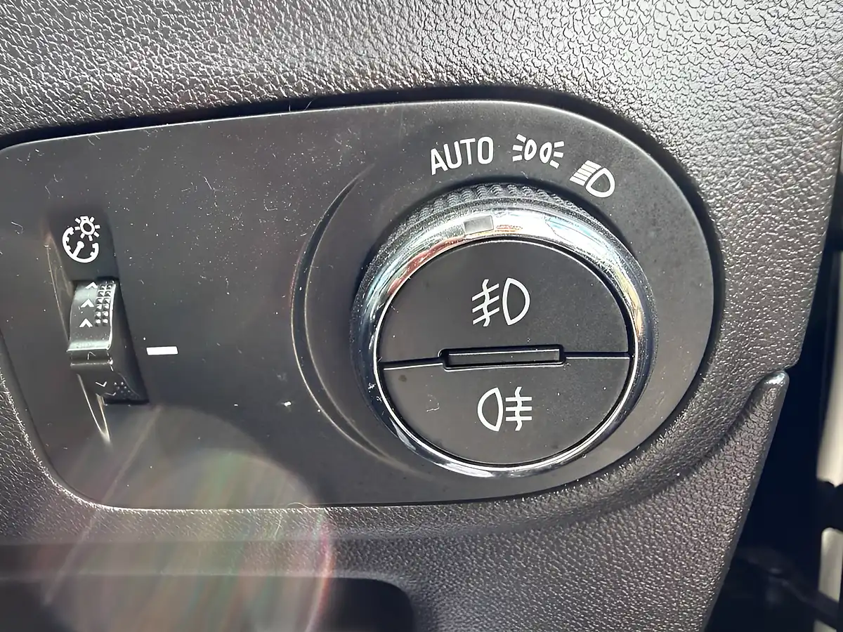 Used 2021 Vauxhall Crossland Elite Nav Grey - Interior and Exterior details 19