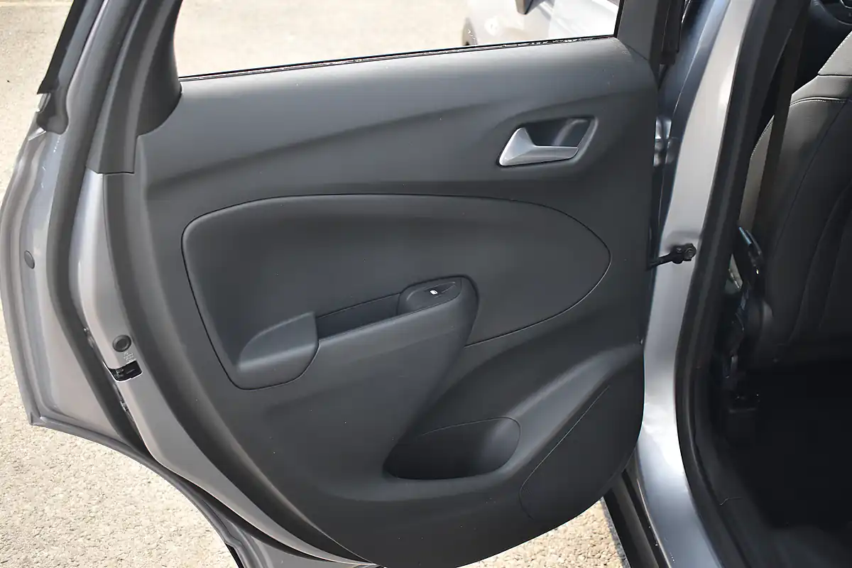 Used 2021 Vauxhall Crossland Elite Nav Grey - Interior and Exterior details 15