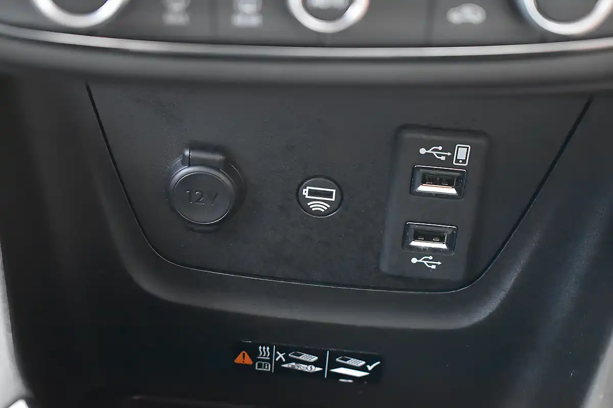 Used 2021 Vauxhall Crossland Elite Nav Grey - Interior and Exterior details 18
