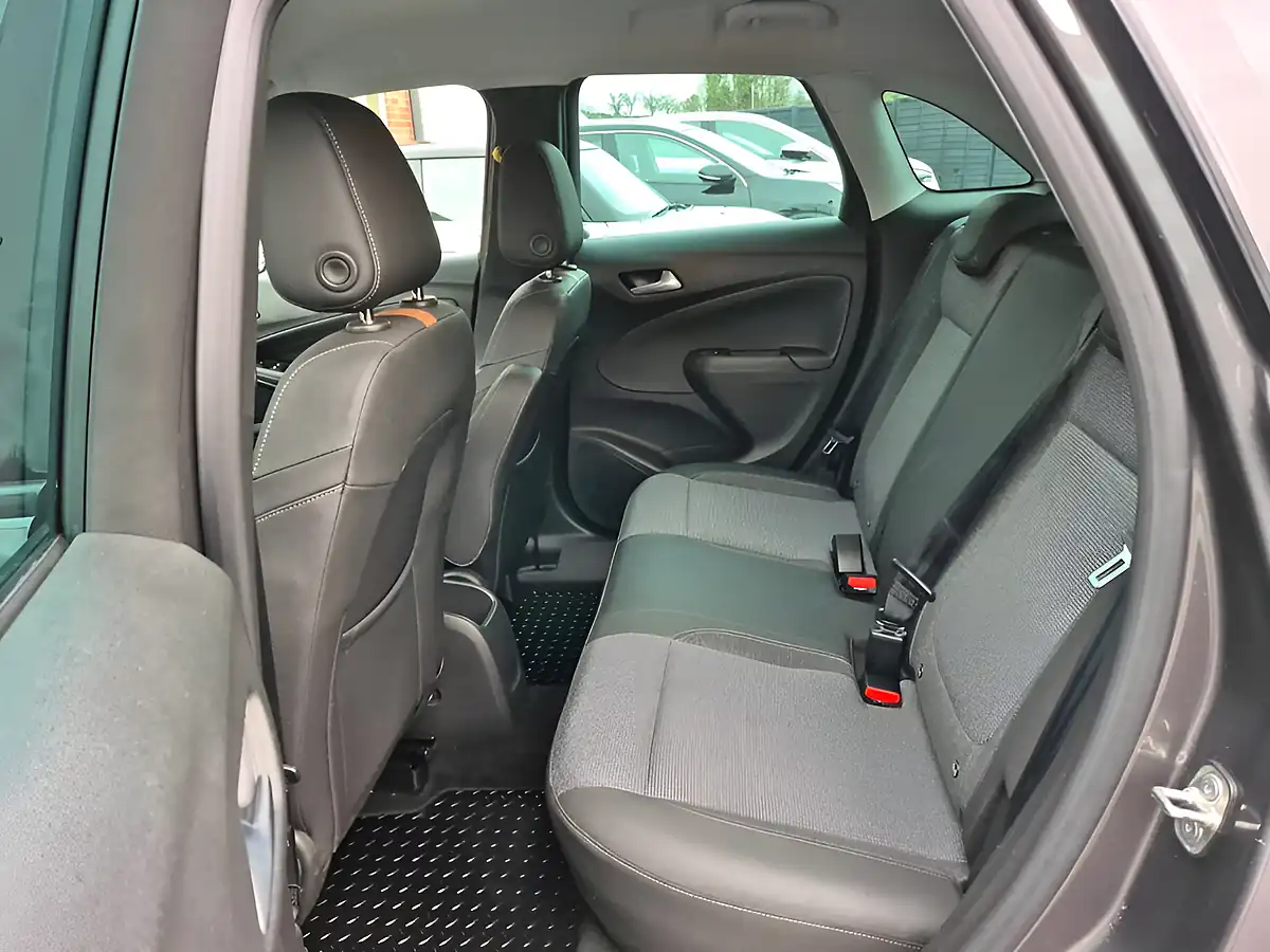 Used 2021 Vauxhall Crossland Elite Nav Grey - Interior and Exterior details 13