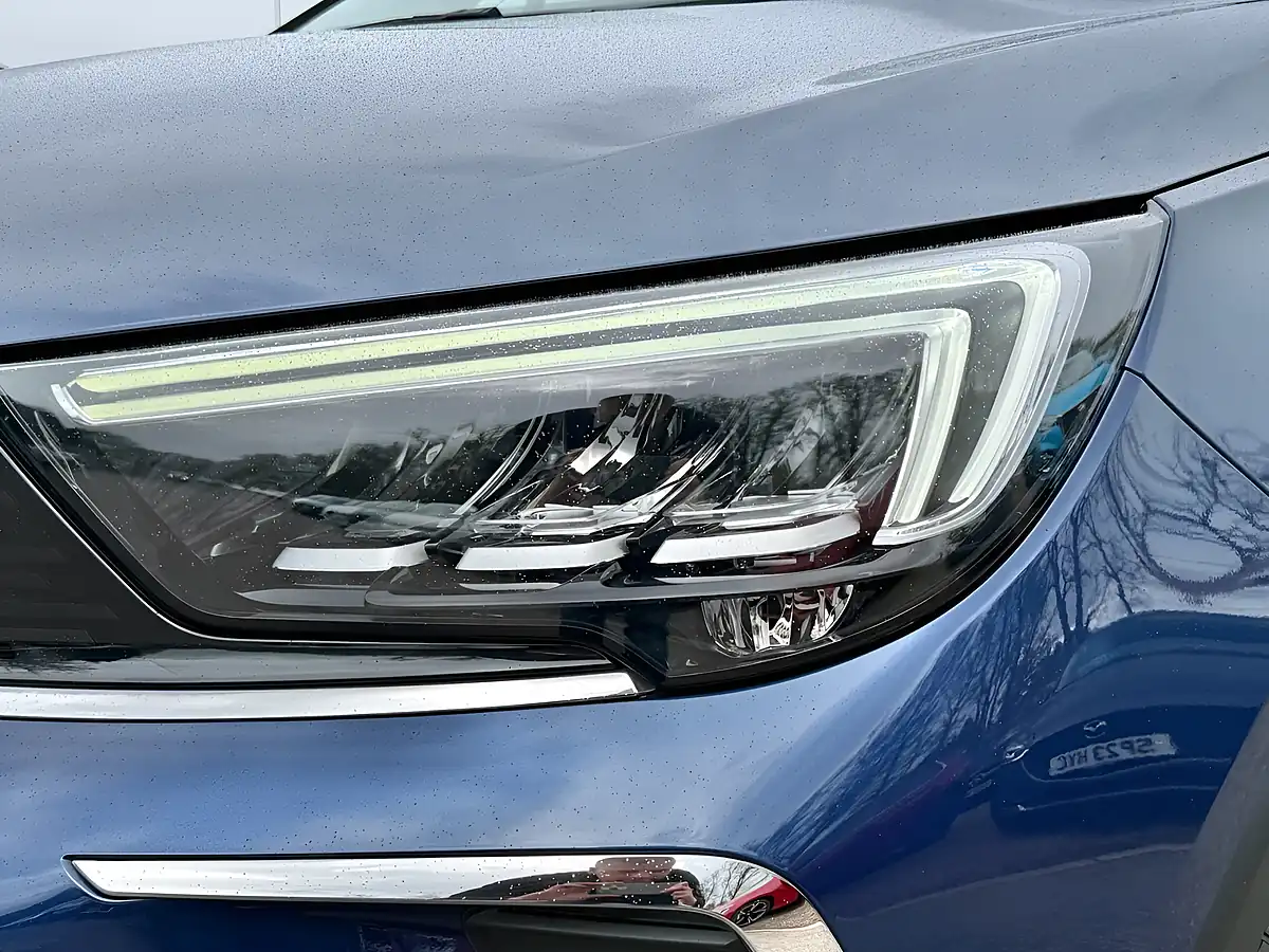 Used 2021 Vauxhall Crossland Elite Nav Navy Blue - Interior and Exterior details 9