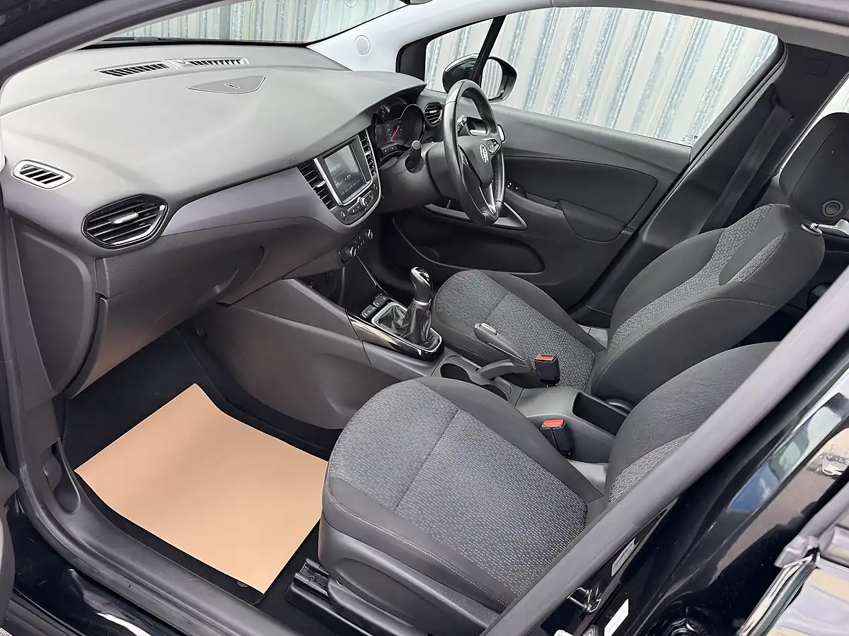 Used 2021 Vauxhall Crossland Se Black - Interior and Exterior details 10