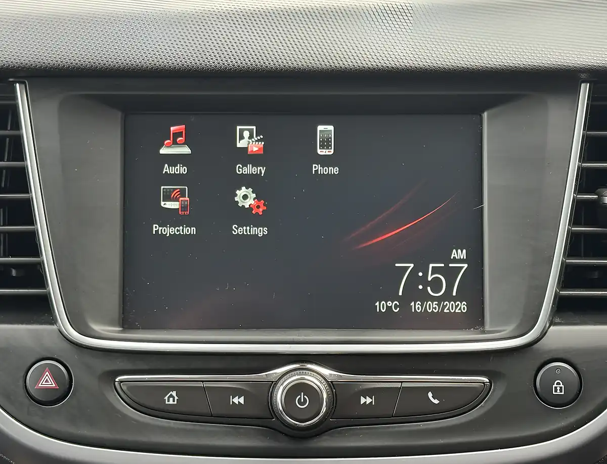 Used 2021 Vauxhall Crossland Se Black - Interior and Exterior details 16