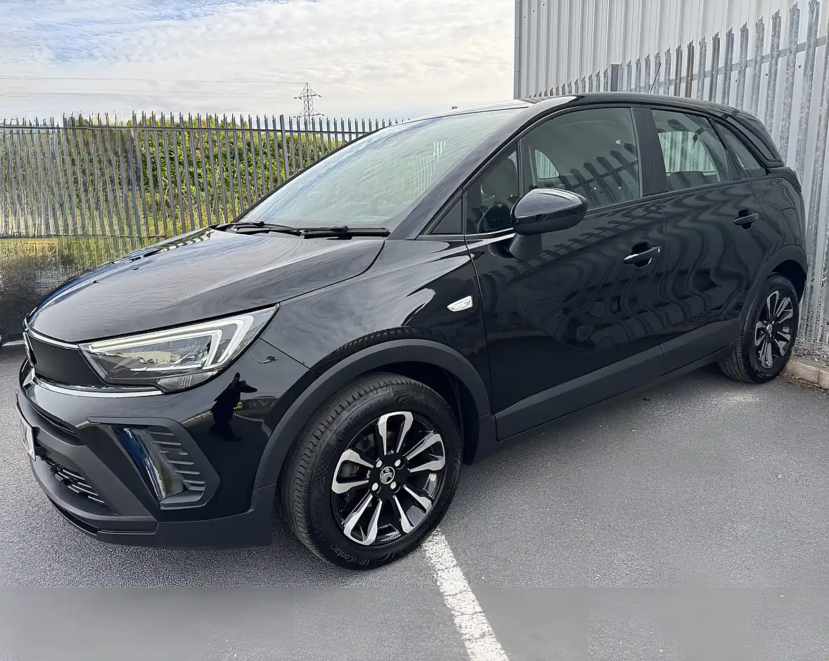 Used 2021 Vauxhall Crossland Se Black - Interior and Exterior details 2