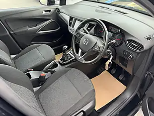 Used 2021 Vauxhall Crossland Se Black - Interior and Exterior details 9