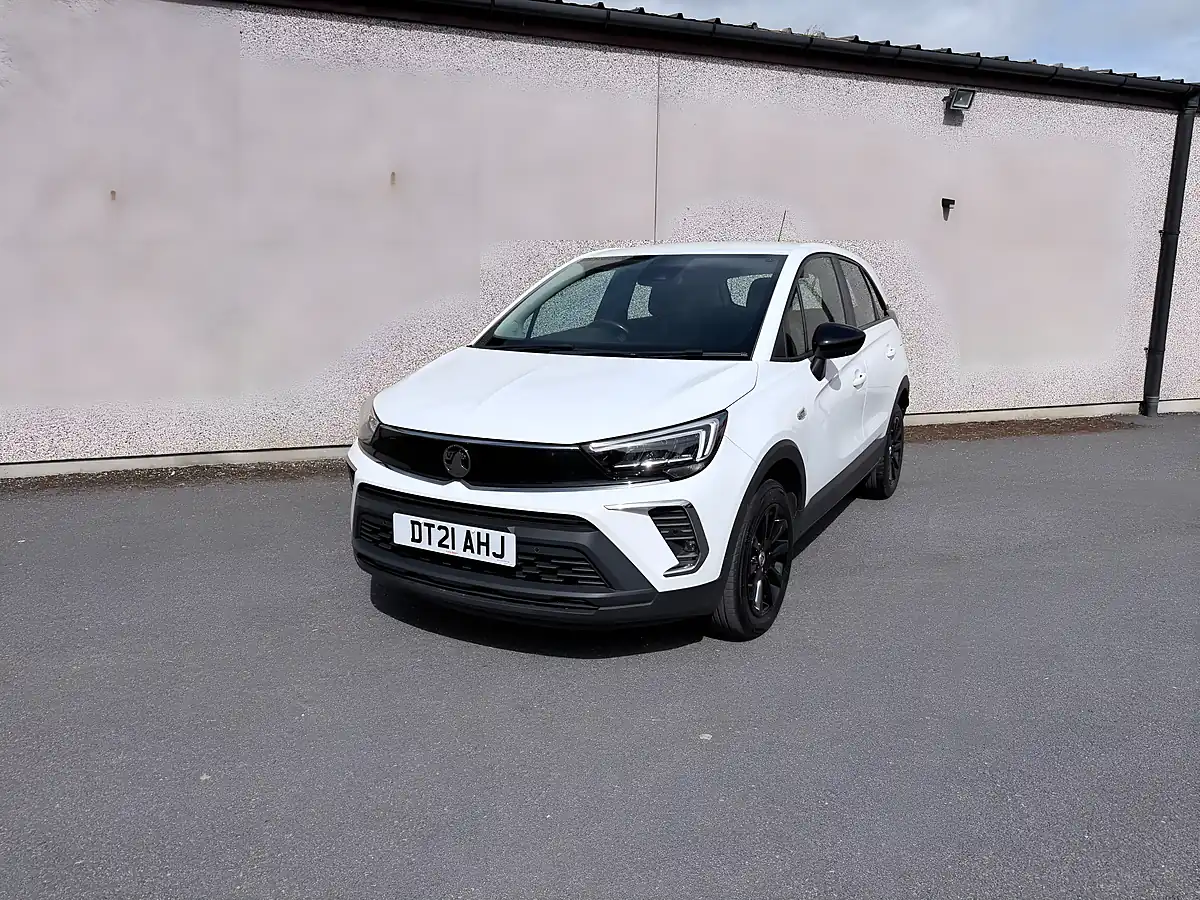 Used 2021 Vauxhall Crossland Se Nav Premium White - Interior and Exterior details 2
