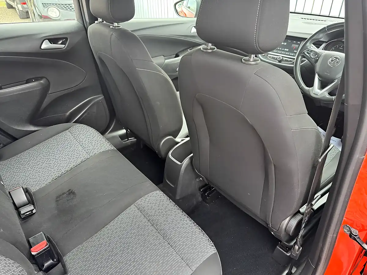 Used 2021 Vauxhall Crossland Se Orange - Interior and Exterior details 17