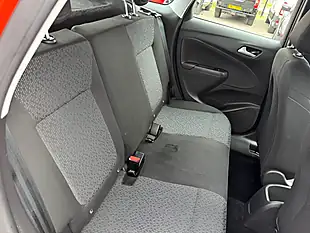 Used 2021 Vauxhall Crossland Se Orange - Interior and Exterior details 18