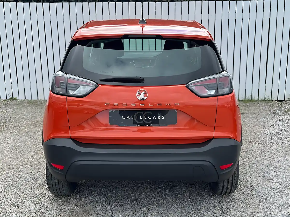 Used 2021 Vauxhall Crossland Se Orange - Interior and Exterior details 5