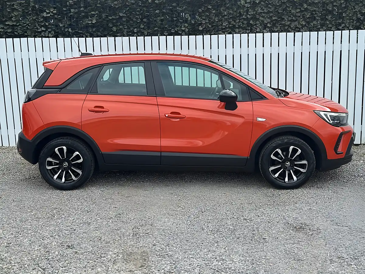 Used 2021 Vauxhall Crossland Se Orange - Interior and Exterior details 7
