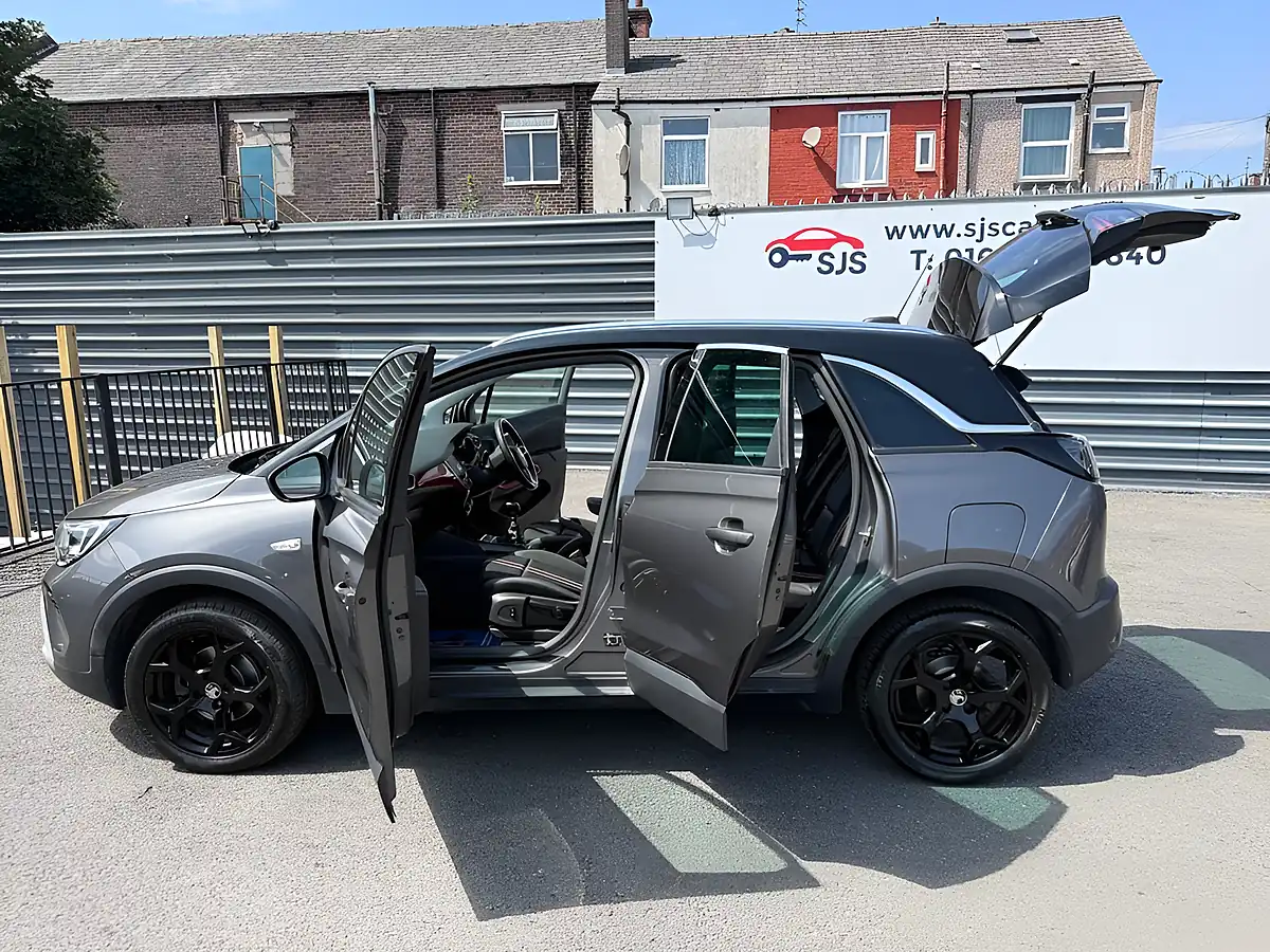 Used 2021 Vauxhall Crossland Sri Nav Grey - Interior and Exterior details 11