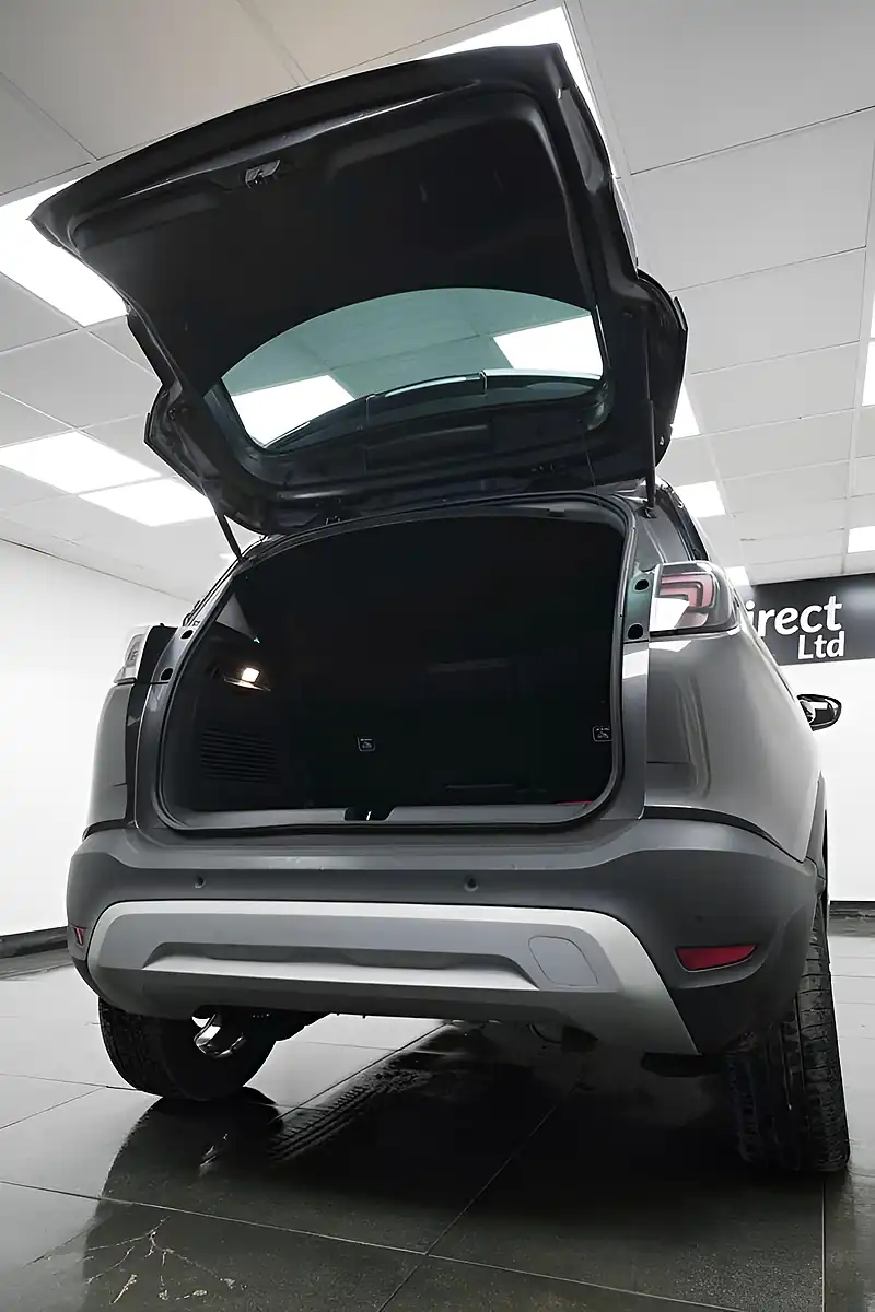 Used 2021 Vauxhall Crossland Sri Nav Grey - Interior and Exterior details 9