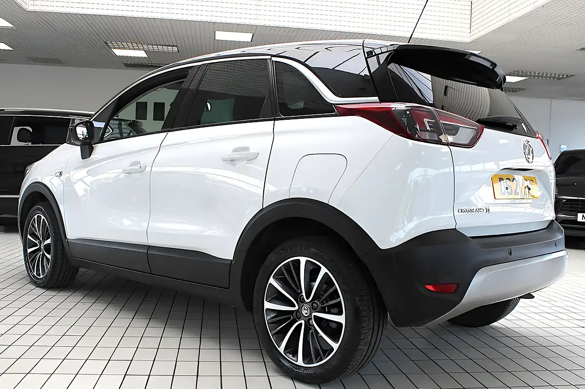 Used 2021 Vauxhall Crossland X Elite Summit White - Interior and Exterior details 17