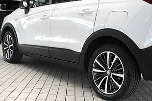 Used 2021 Vauxhall Crossland X Elite Summit White - Interior and Exterior details 18