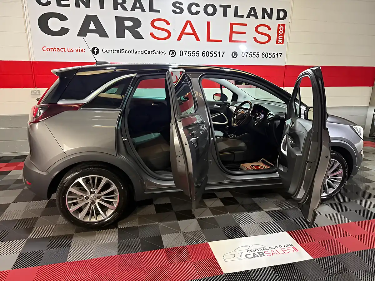 Used 2021 Vauxhall Crossland X Griffin Grey - Interior and Exterior details 11