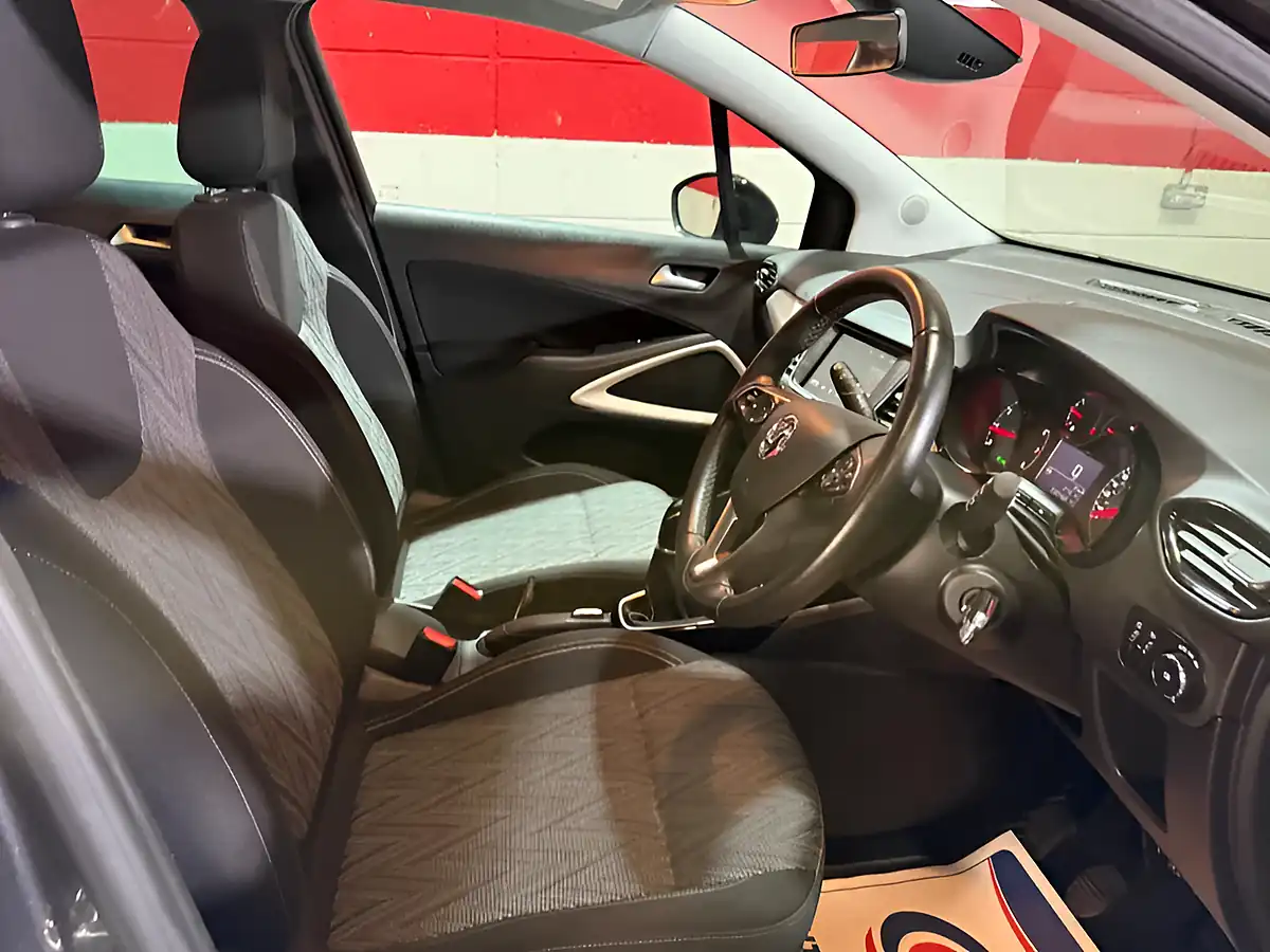 Used 2021 Vauxhall Crossland X Griffin Grey - Interior and Exterior details 20