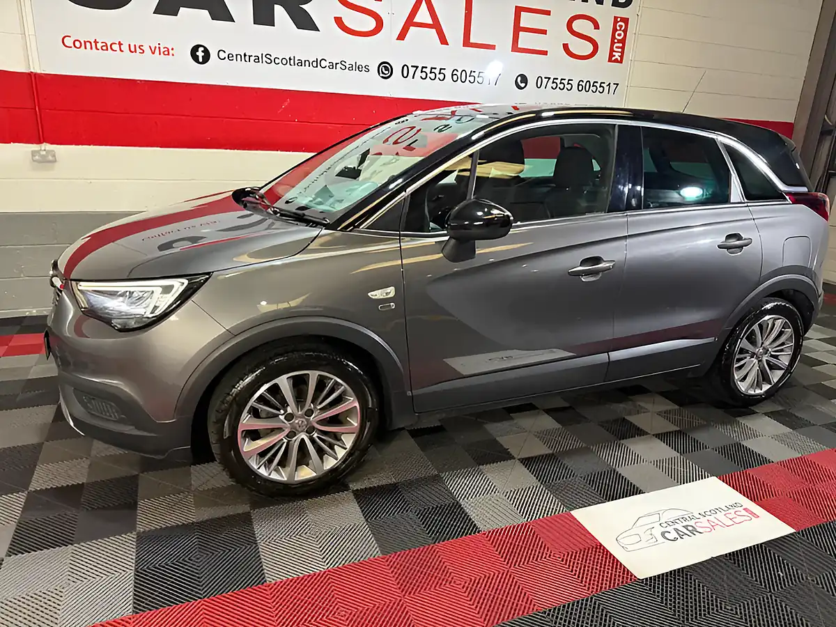 Used 2021 Vauxhall Crossland X Griffin Grey - Interior and Exterior details 6