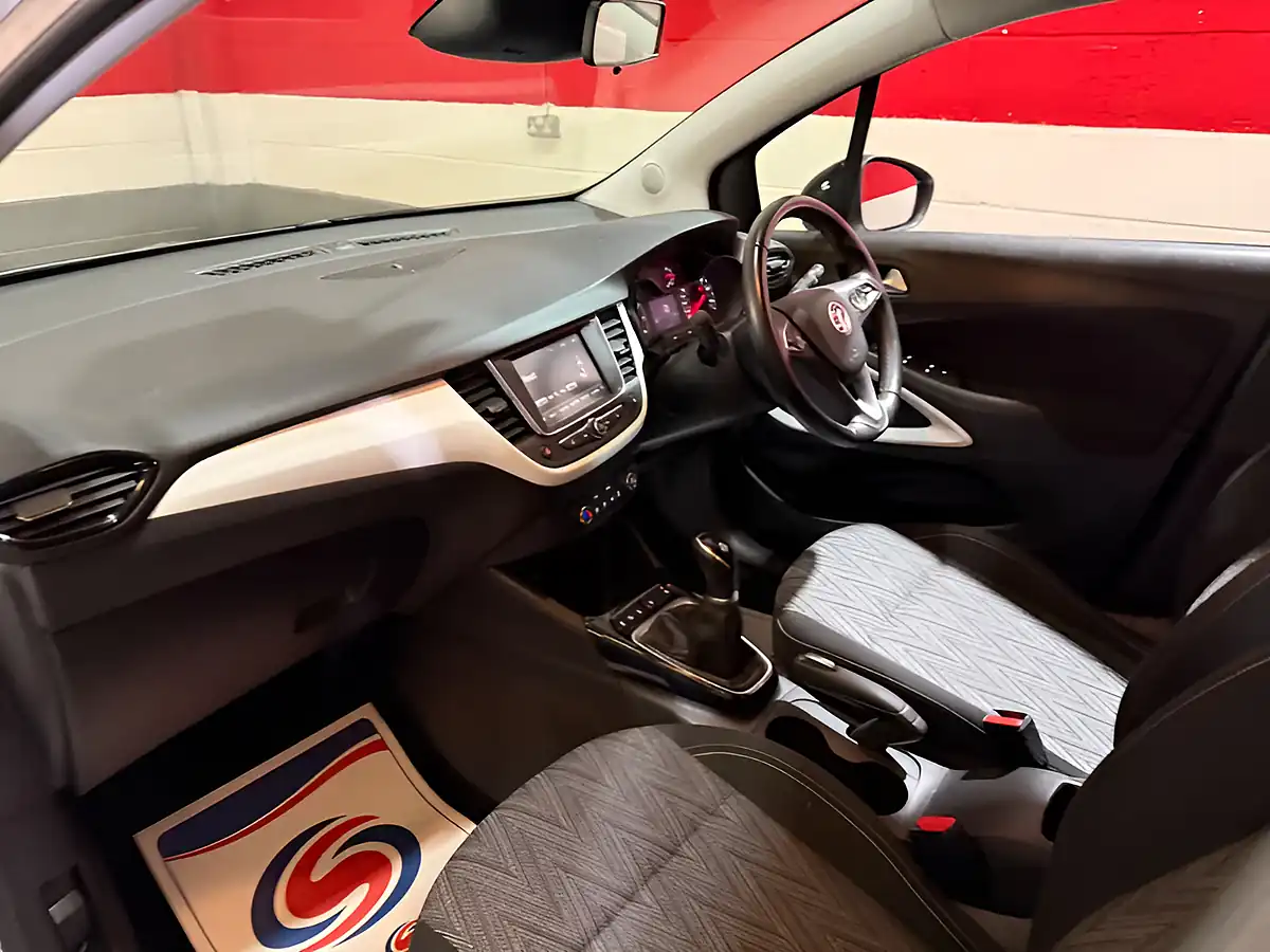 Used 2021 Vauxhall Crossland X Griffin White - Interior and Exterior details 17