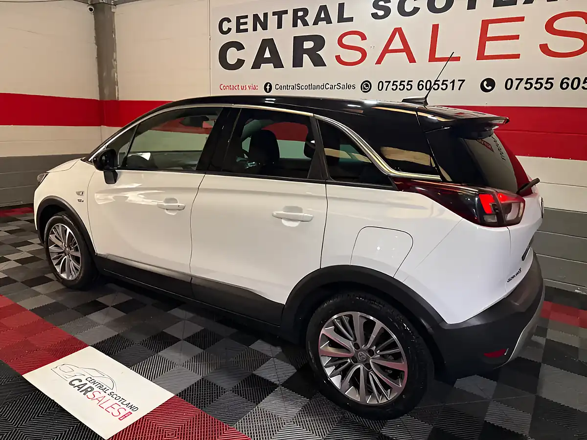 Used 2021 Vauxhall Crossland X Griffin White - Interior and Exterior details 3