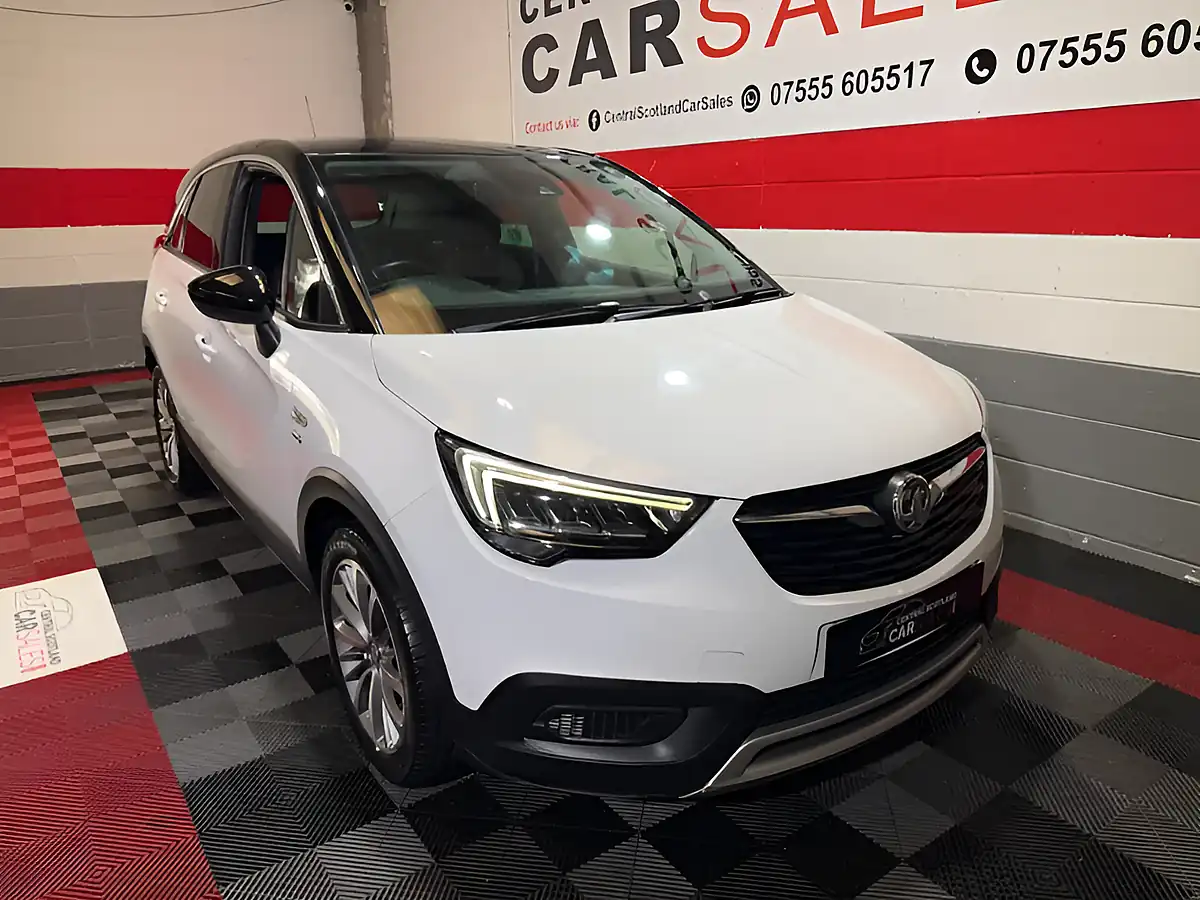 Used 2021 Vauxhall Crossland X Griffin White - Interior and Exterior details 5