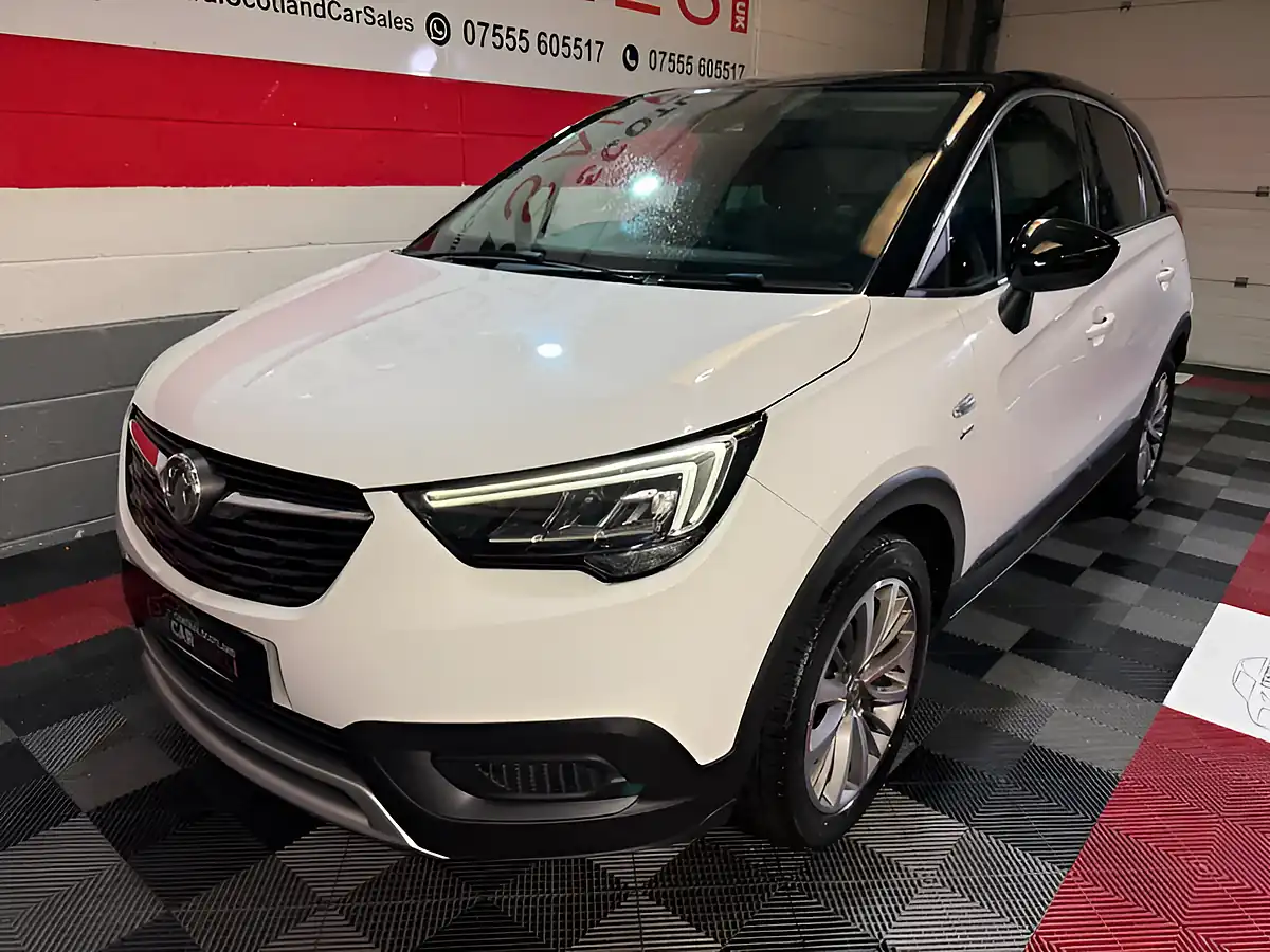 Used 2021 Vauxhall Crossland X Griffin White - Interior and Exterior details 6