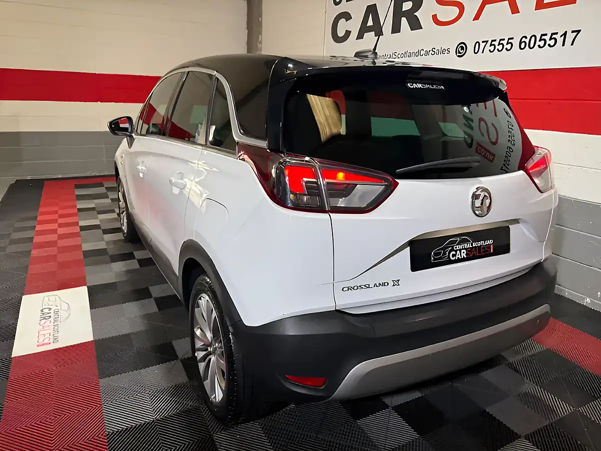 Used 2021 Vauxhall Crossland X Griffin White - Interior and Exterior details 8