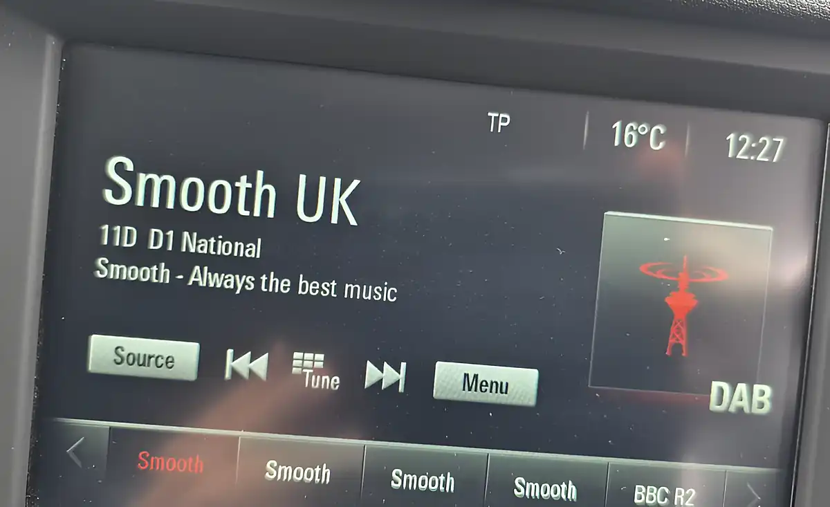 Used 2021 Vauxhall Crossland X Se Edition Shiraz Red Metallic - Interior and Exterior details 16
