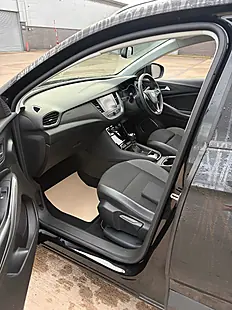Used 2021 Vauxhall Grandland X Griffin Edition Black - Interior and Exterior details 10