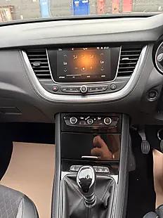 Used 2021 Vauxhall Grandland X Griffin Edition Black - Interior and Exterior details 11