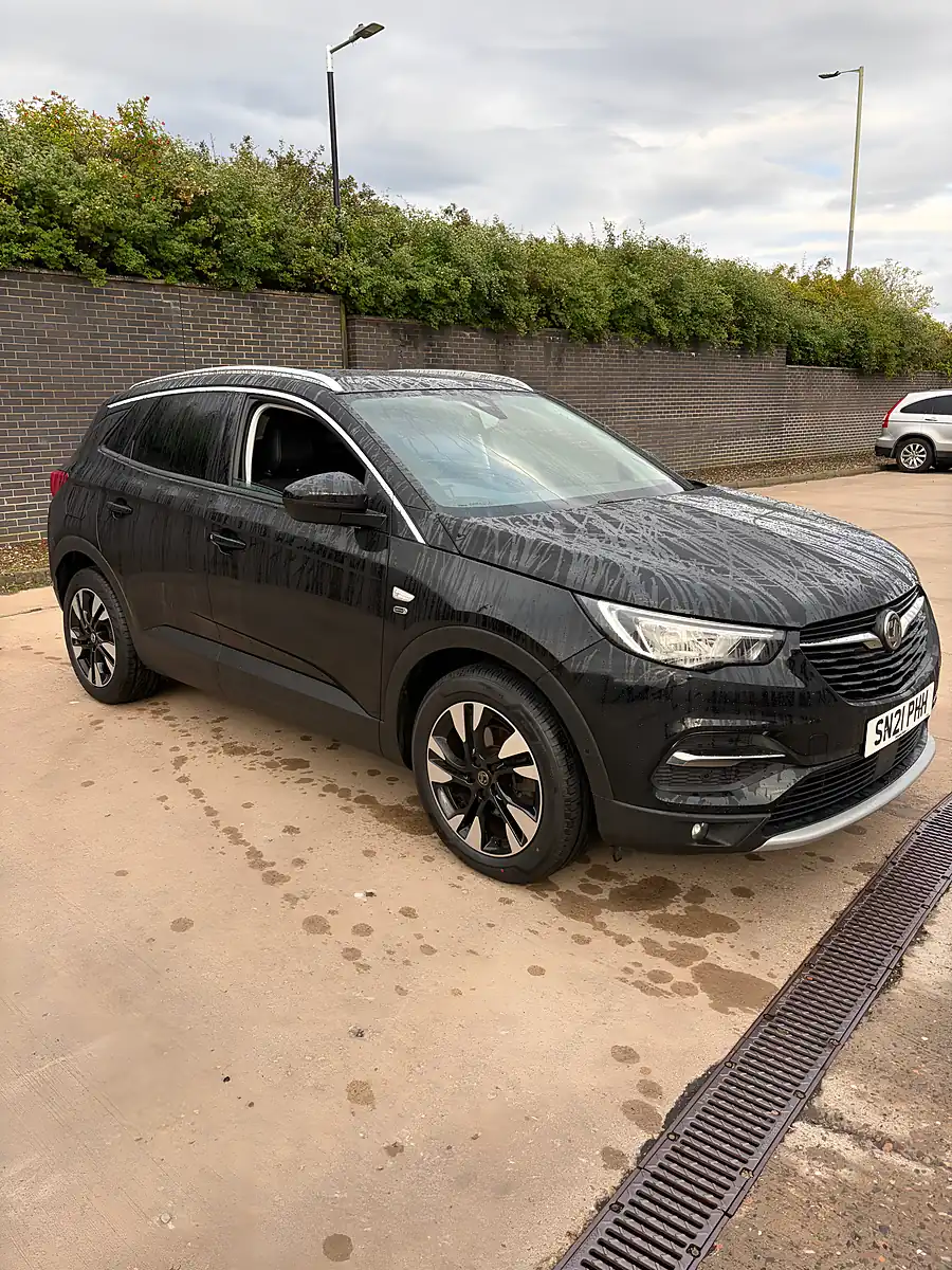 Used 2021 Vauxhall Grandland X Griffin Edition Black - Interior and Exterior details 7