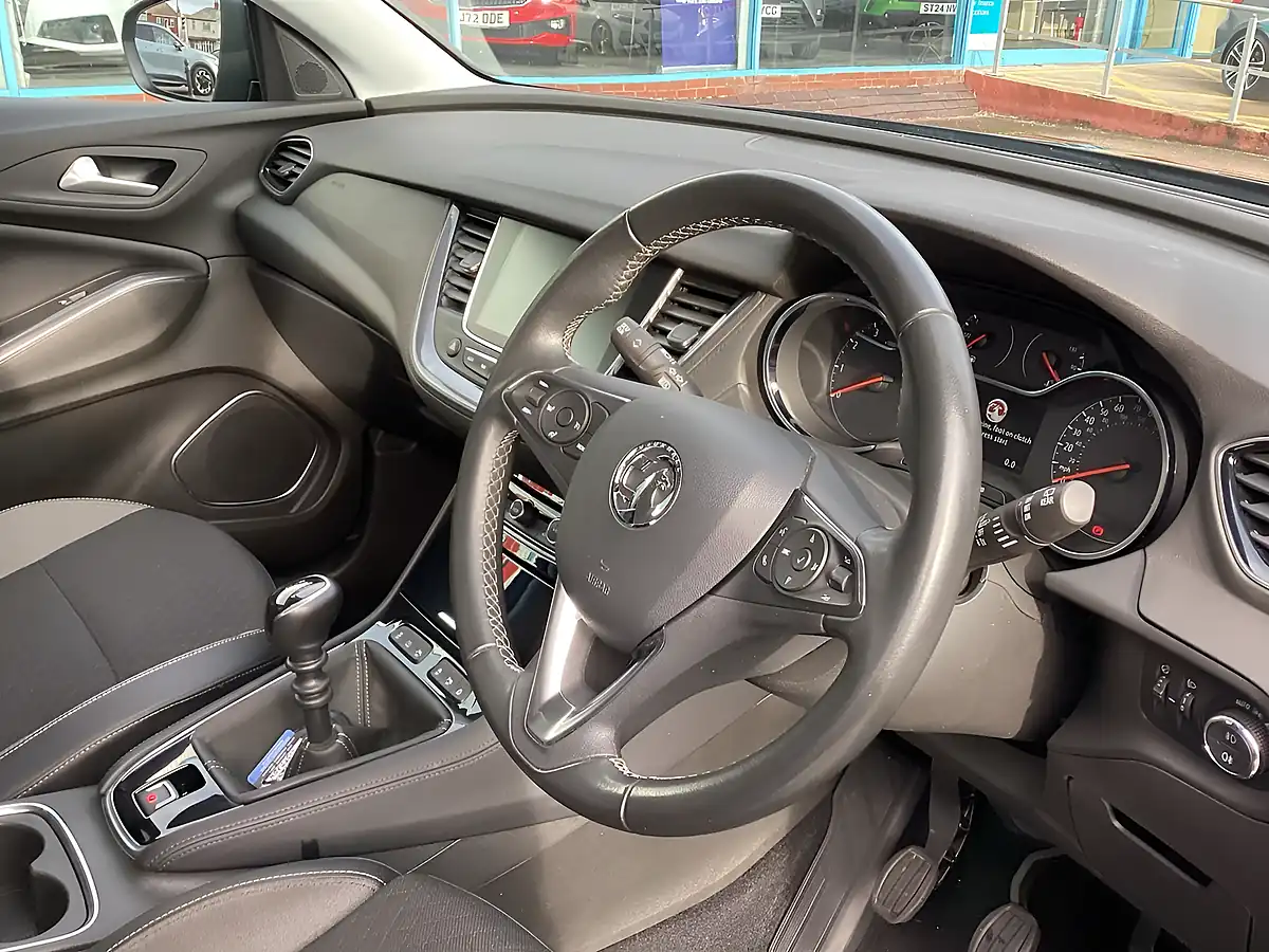 Used 2021 Vauxhall Grandland X Griffin Edition Black - Interior and Exterior details 5