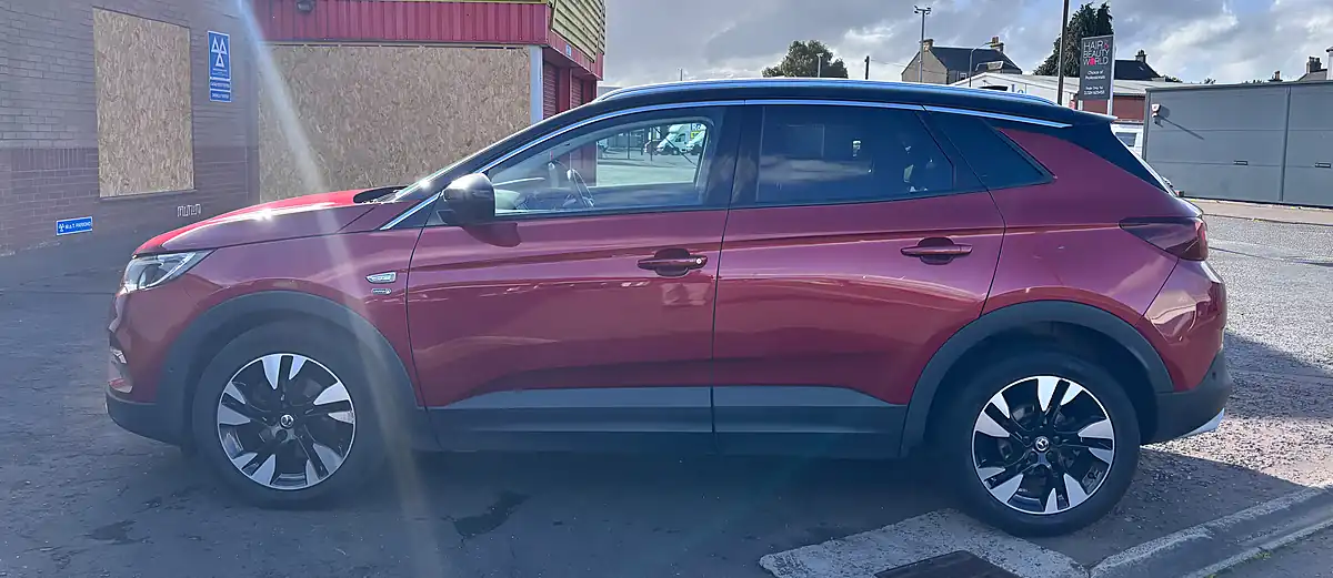 Used 2021 Vauxhall Grandland X Griffin Edition Red - Interior and Exterior details 15