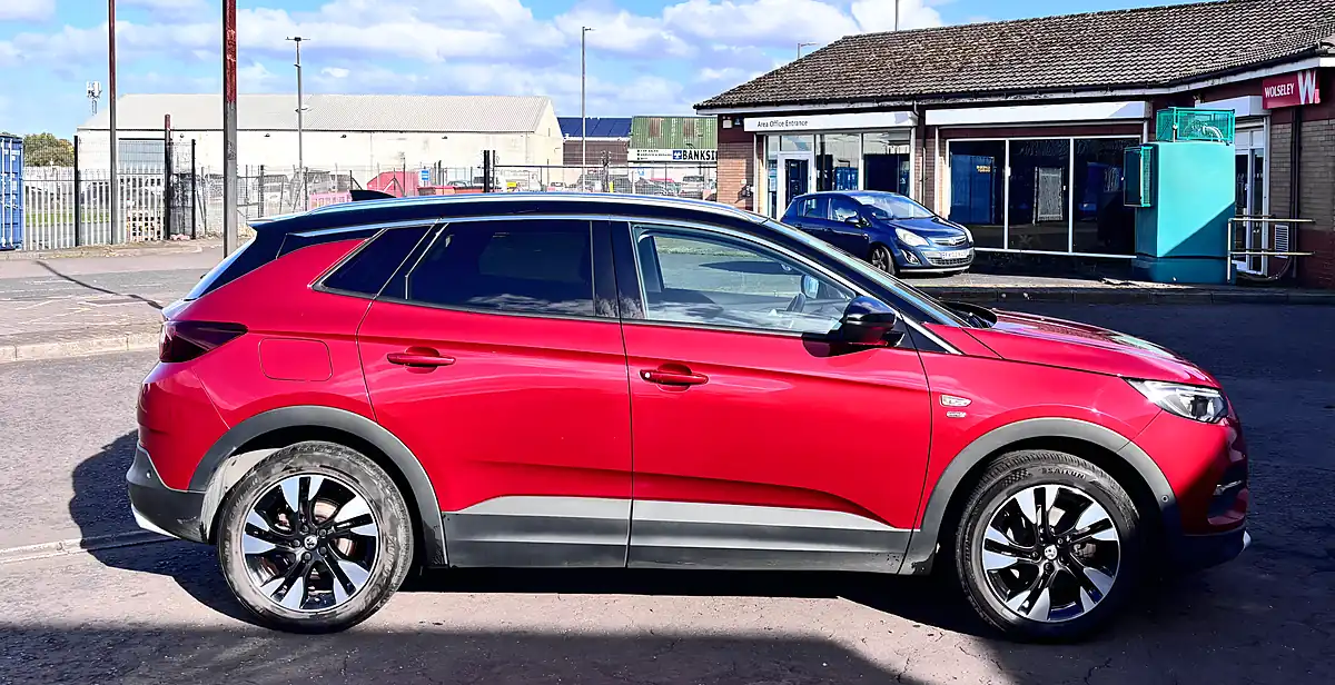 Used 2021 Vauxhall Grandland X Griffin Edition Red - Interior and Exterior details 3