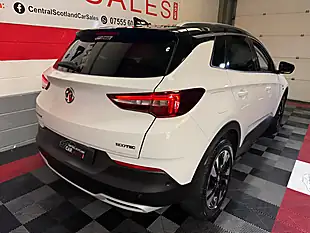 Used 2021 Vauxhall Grandland X Griffin Edition White - Interior and Exterior details 18