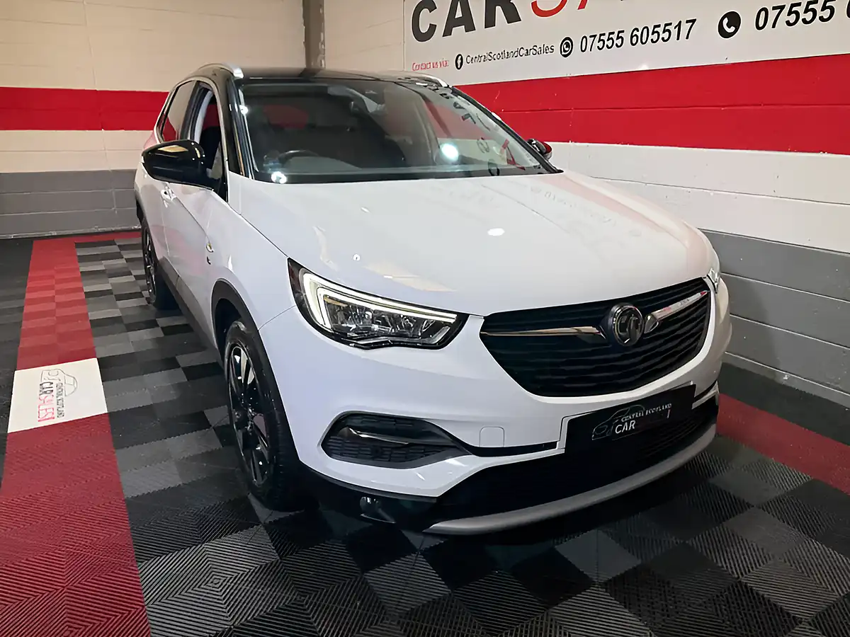 Used 2021 Vauxhall Grandland X Griffin Edition White - Interior and Exterior details 5