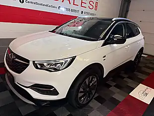 Used 2021 Vauxhall Grandland X Griffin Edition White - Interior and Exterior details 6