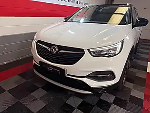 Used 2021 Vauxhall Grandland X Griffin Edition White - Interior and Exterior details 8
