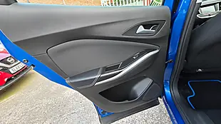 Used 2021 Vauxhall Grandland X Se Premium Blue - Interior and Exterior details 18
