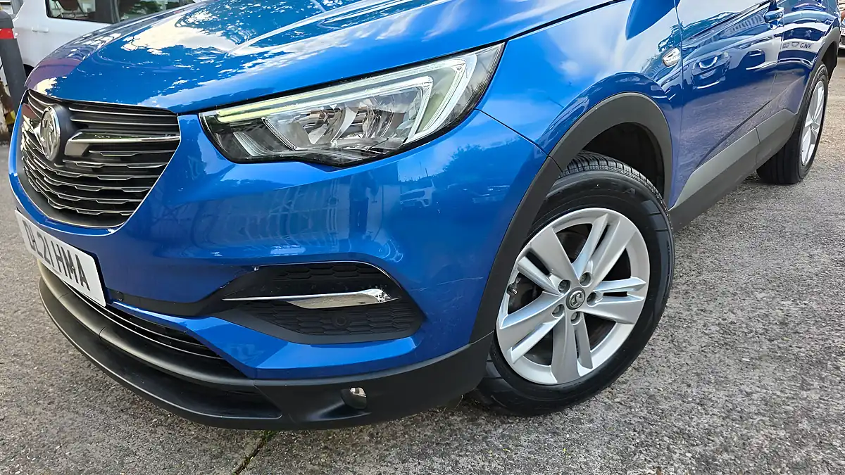 Used 2021 Vauxhall Grandland X Se Premium Blue - Interior and Exterior details 6